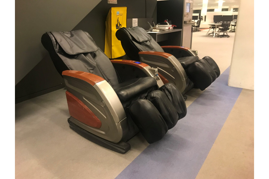 Massagestoel - Van Rijswijk Verhuur - 2