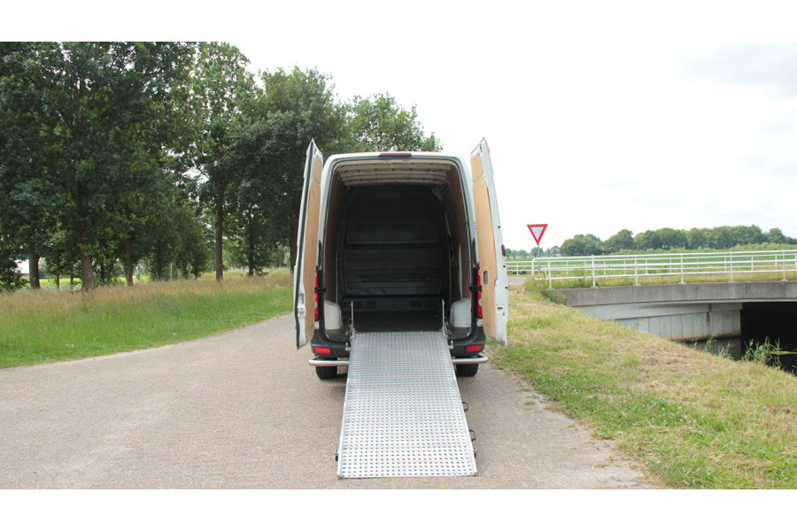 11m3 | Volkswagen Crafter - TCR Autoverhuur - 3